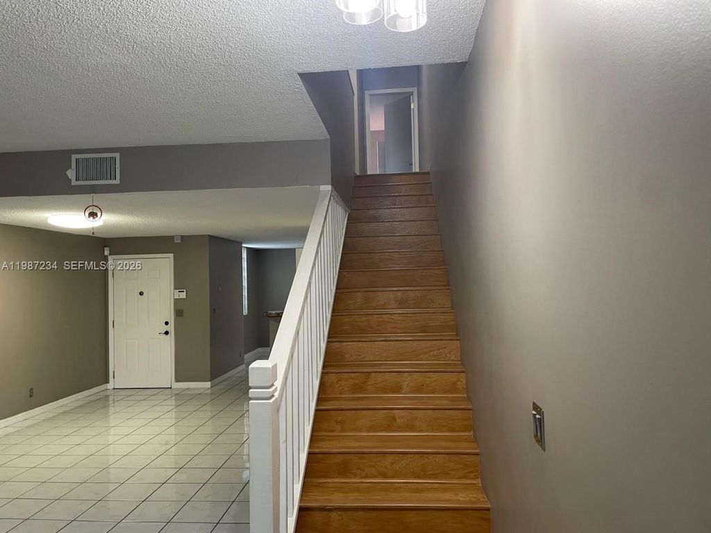 Photo of 800 Sorrento Dr, Weston, FL 33326 (MLS # A11987234)