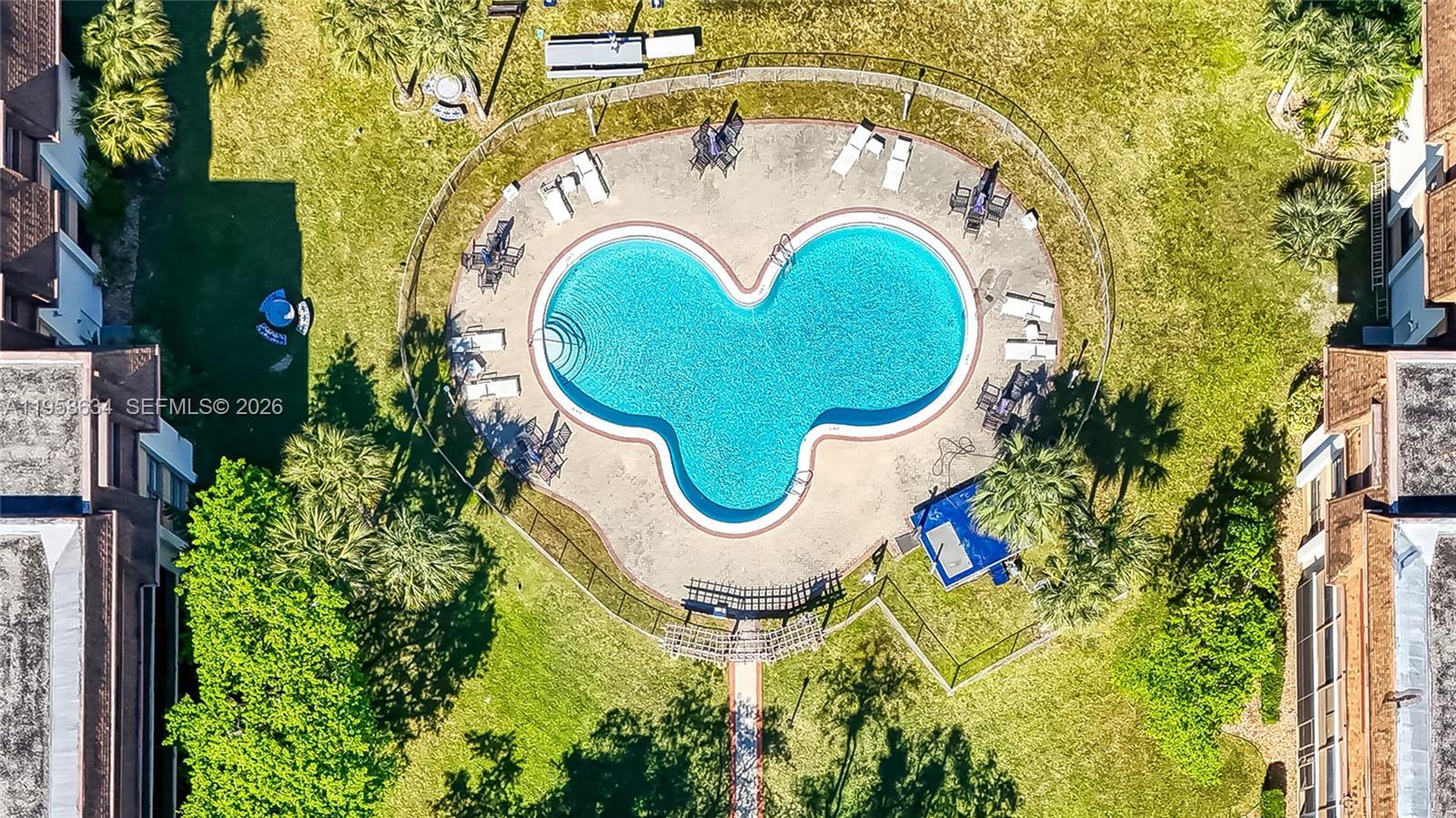 CEDAR GLENN CONDO APTS EA - Residential