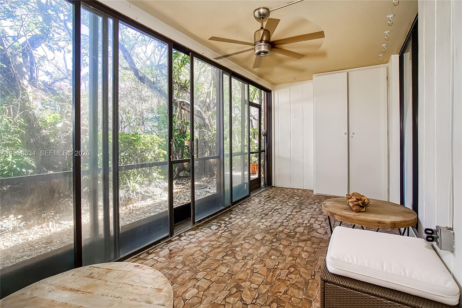 CEDAR GLENN CONDO APTS EA - Residential