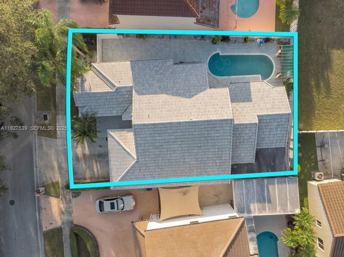 WEITZER HAMMOCKS HOMES SE - Residential