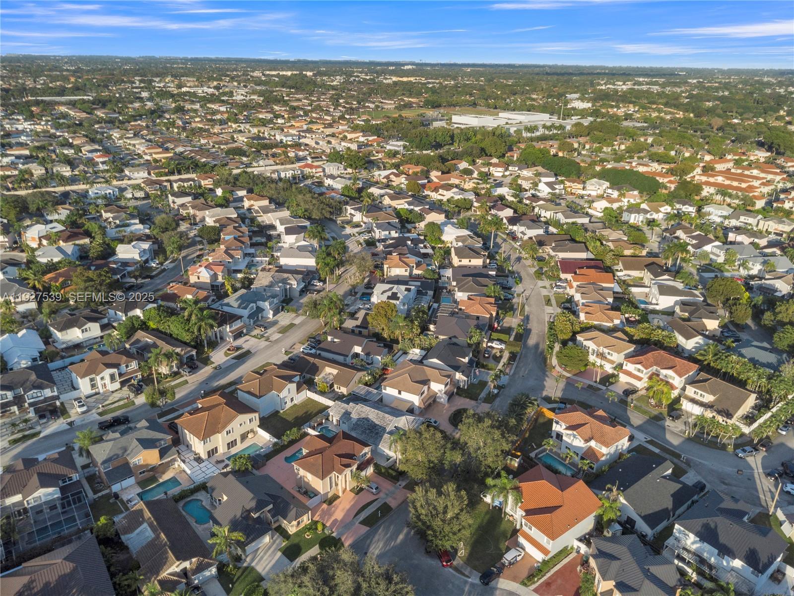 WEITZER HAMMOCKS HOMES SE - Residential