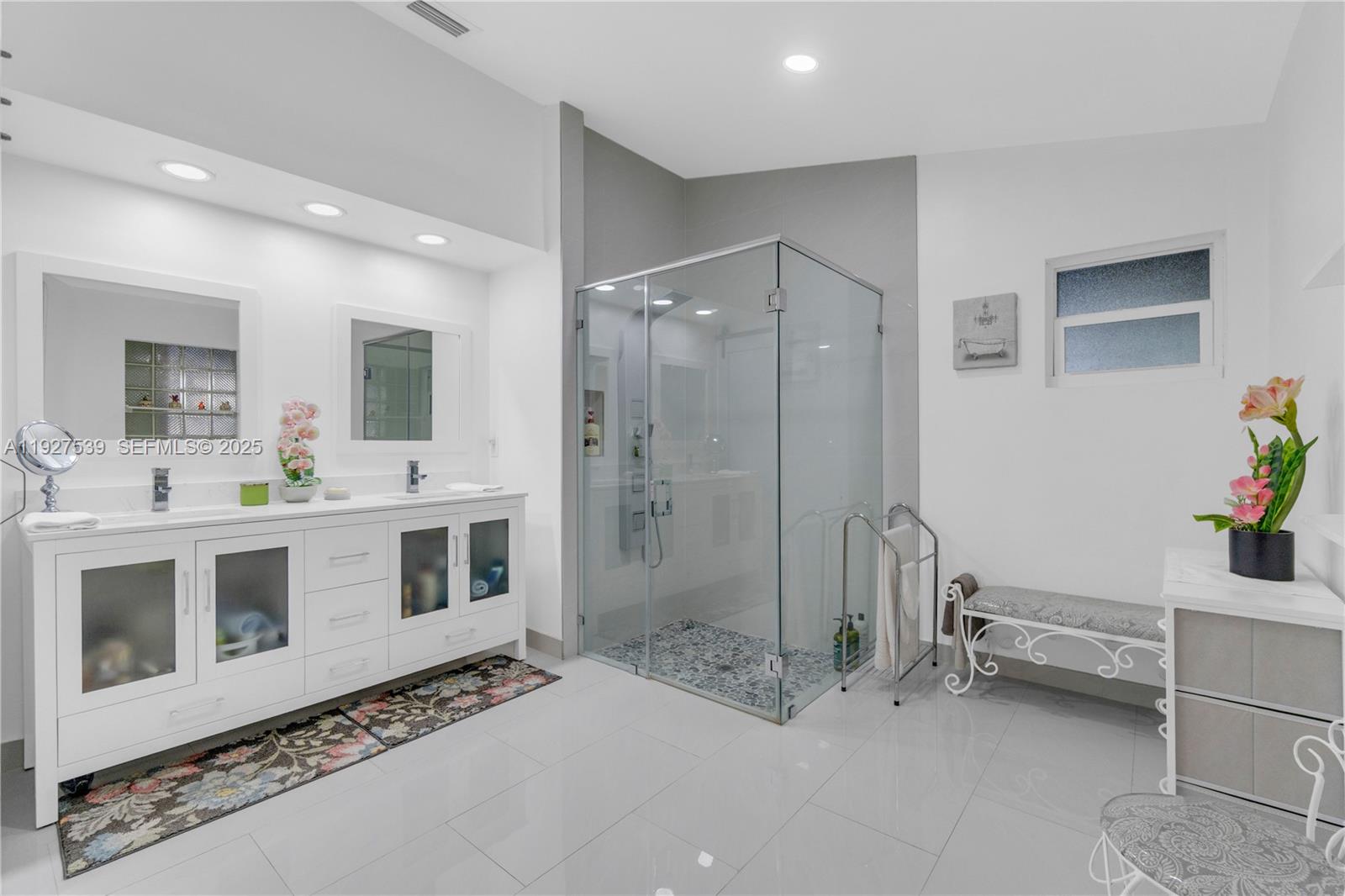 WEITZER HAMMOCKS HOMES SE - Residential