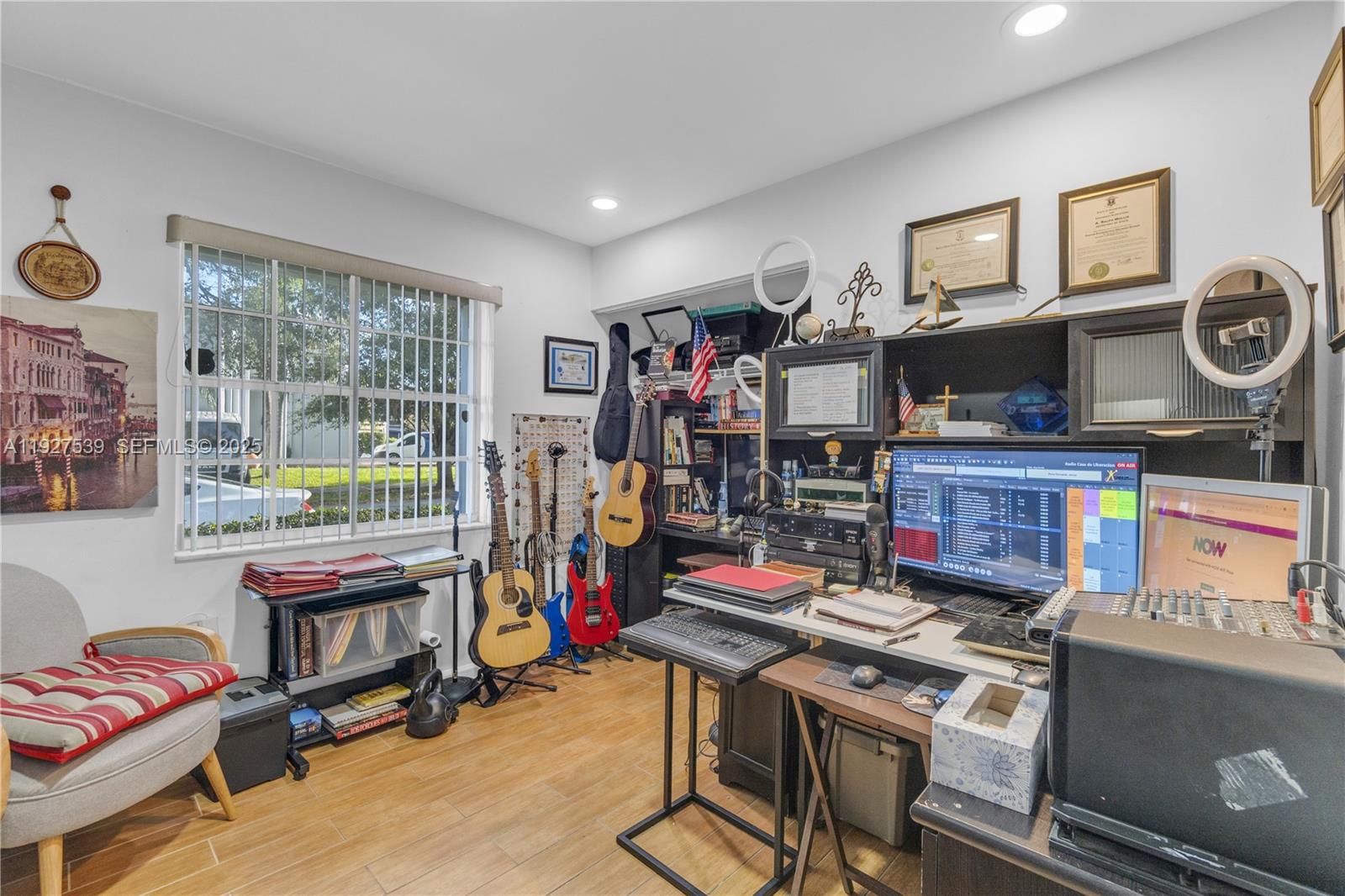 WEITZER HAMMOCKS HOMES SE - Residential