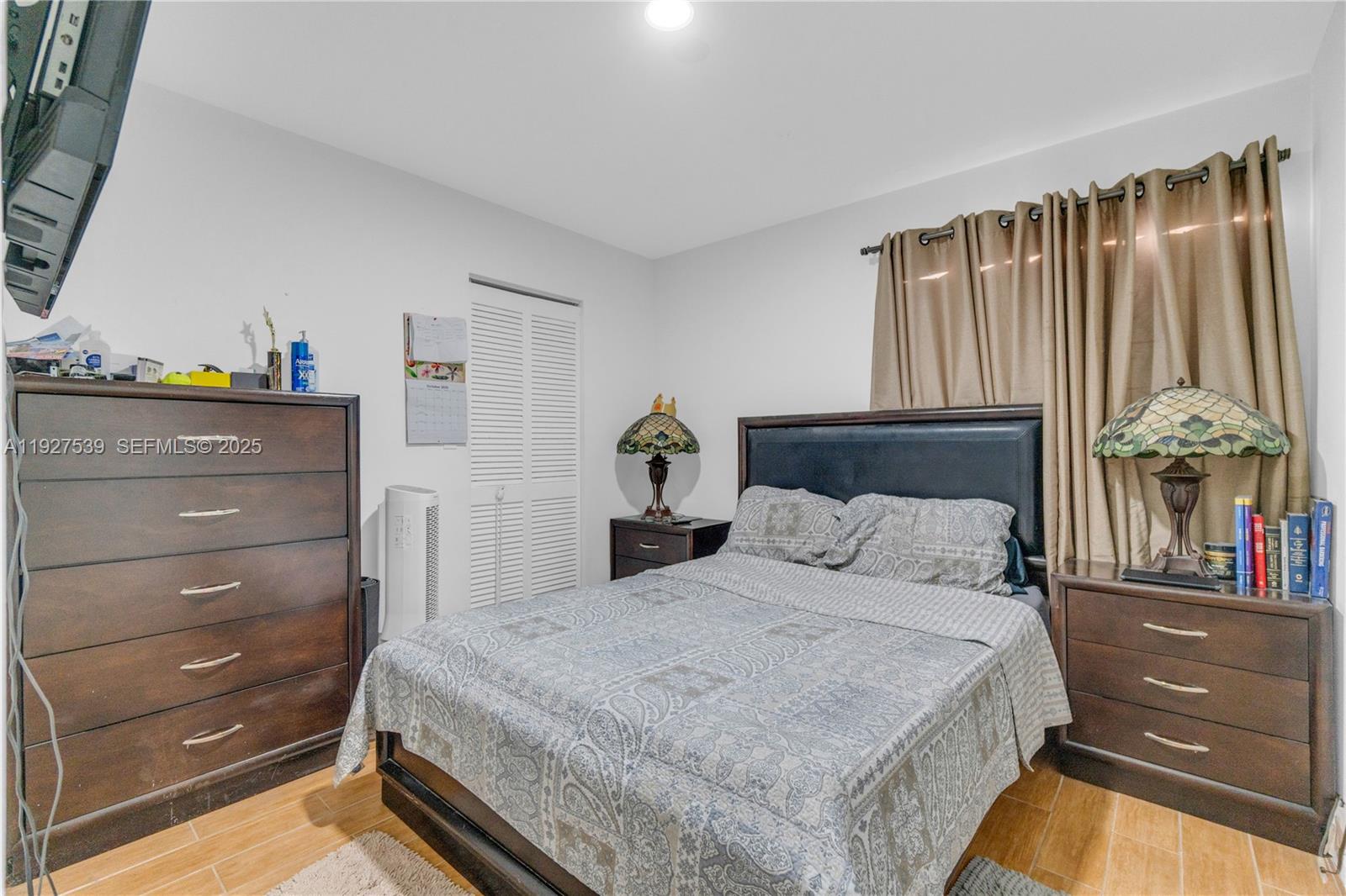 WEITZER HAMMOCKS HOMES SE - Residential