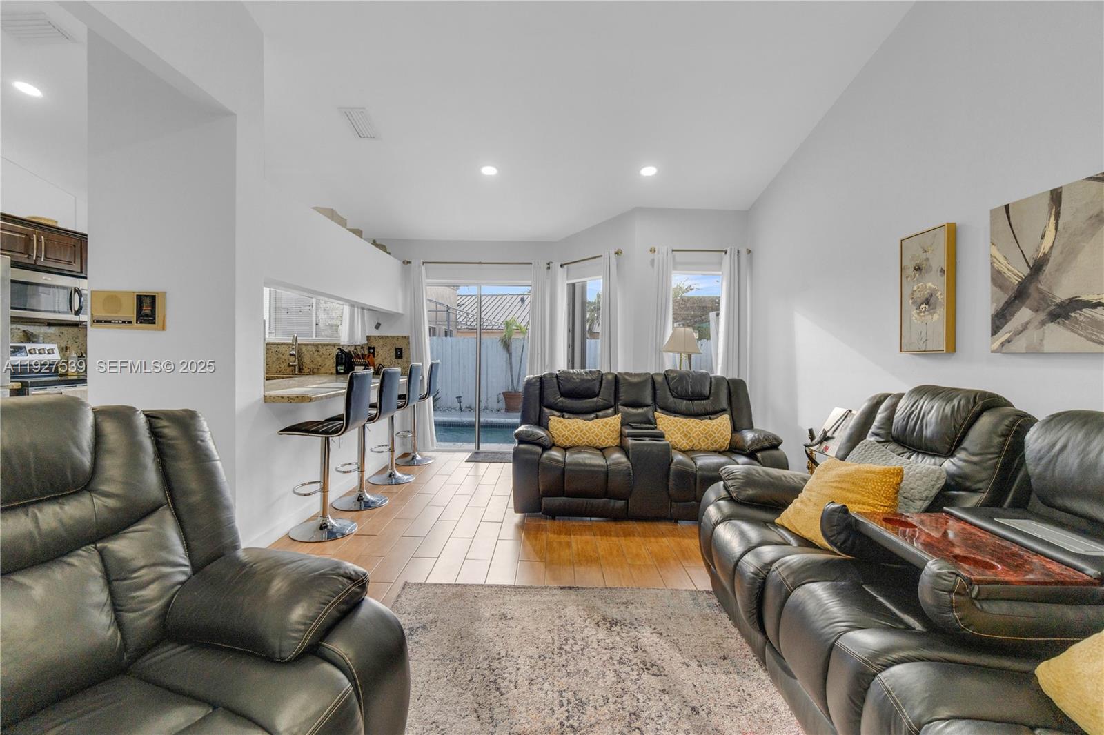 WEITZER HAMMOCKS HOMES SE - Residential