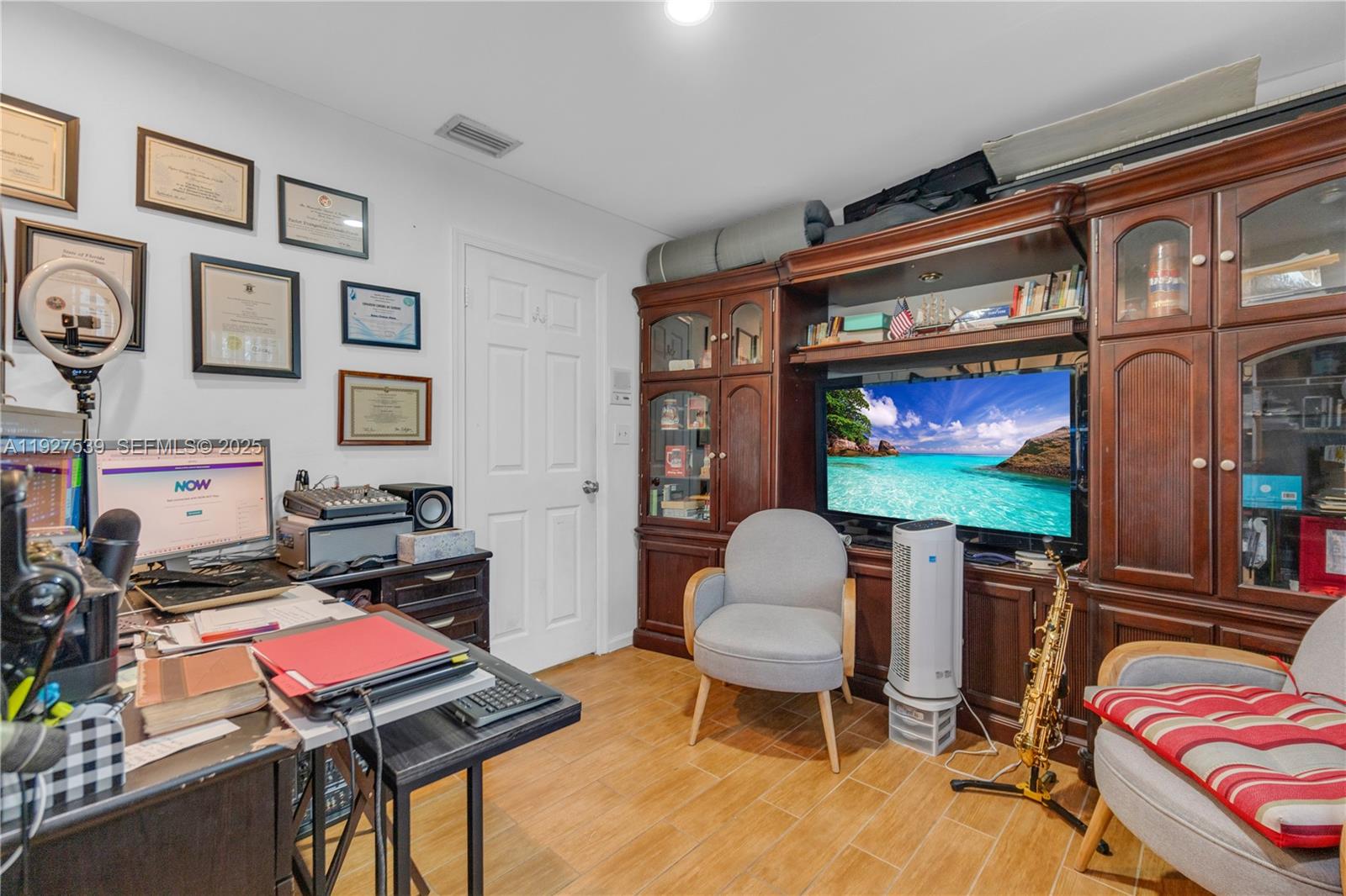 WEITZER HAMMOCKS HOMES SE - Residential