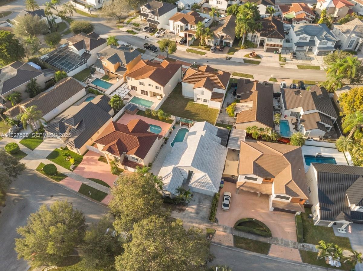 WEITZER HAMMOCKS HOMES SE - Residential