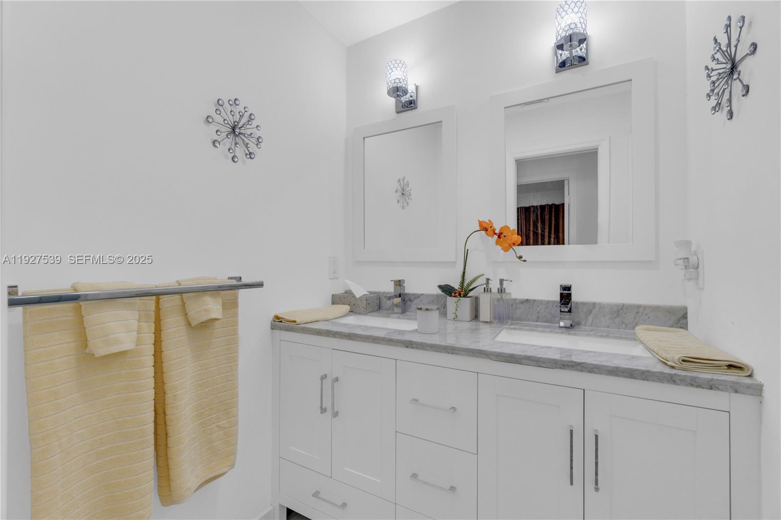 WEITZER HAMMOCKS HOMES SE - Residential