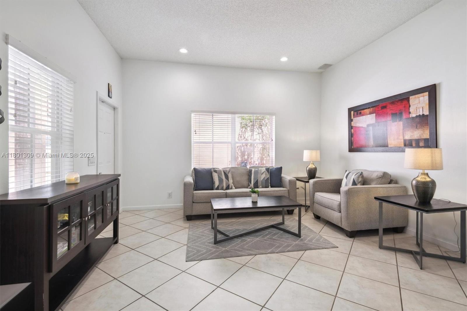 1288 Chinaberry Dr, Weston, FL, 33327/$760,000 3 1288 Chinaberry Dr