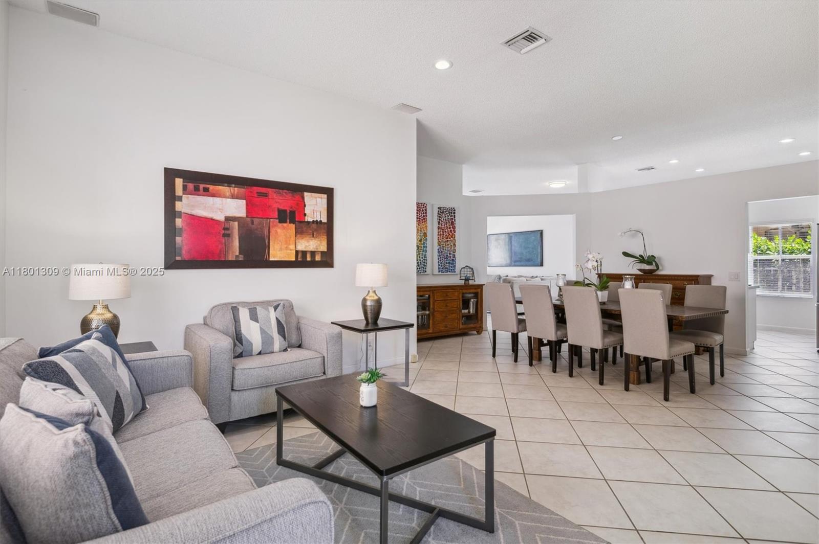 1288 Chinaberry Dr, Weston, FL, 33327/$760,000 2 1288 Chinaberry Dr
