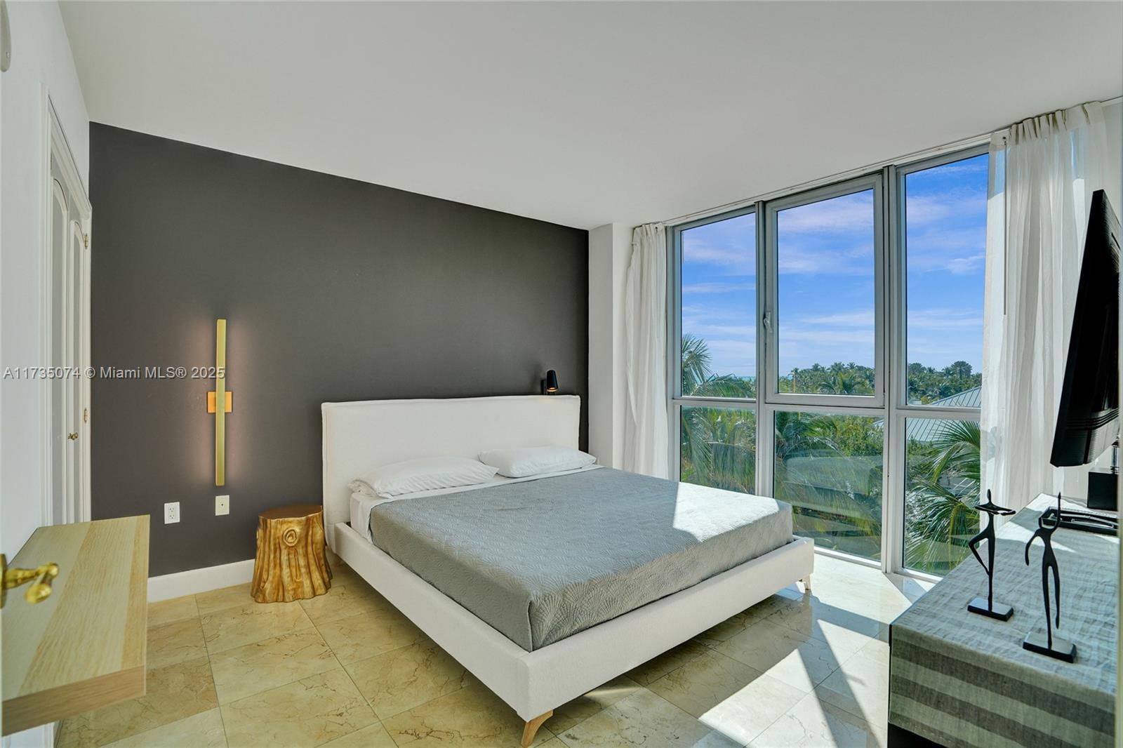 BENTLEY BEACH CONDO - Residential
