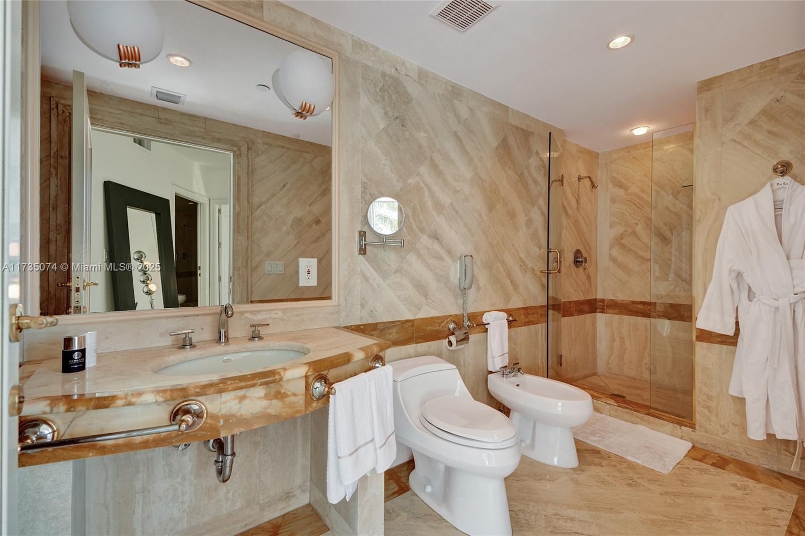 BENTLEY BEACH CONDO - Residential