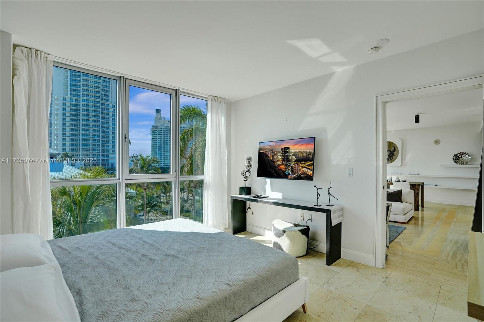 BENTLEY BEACH CONDO - Residential