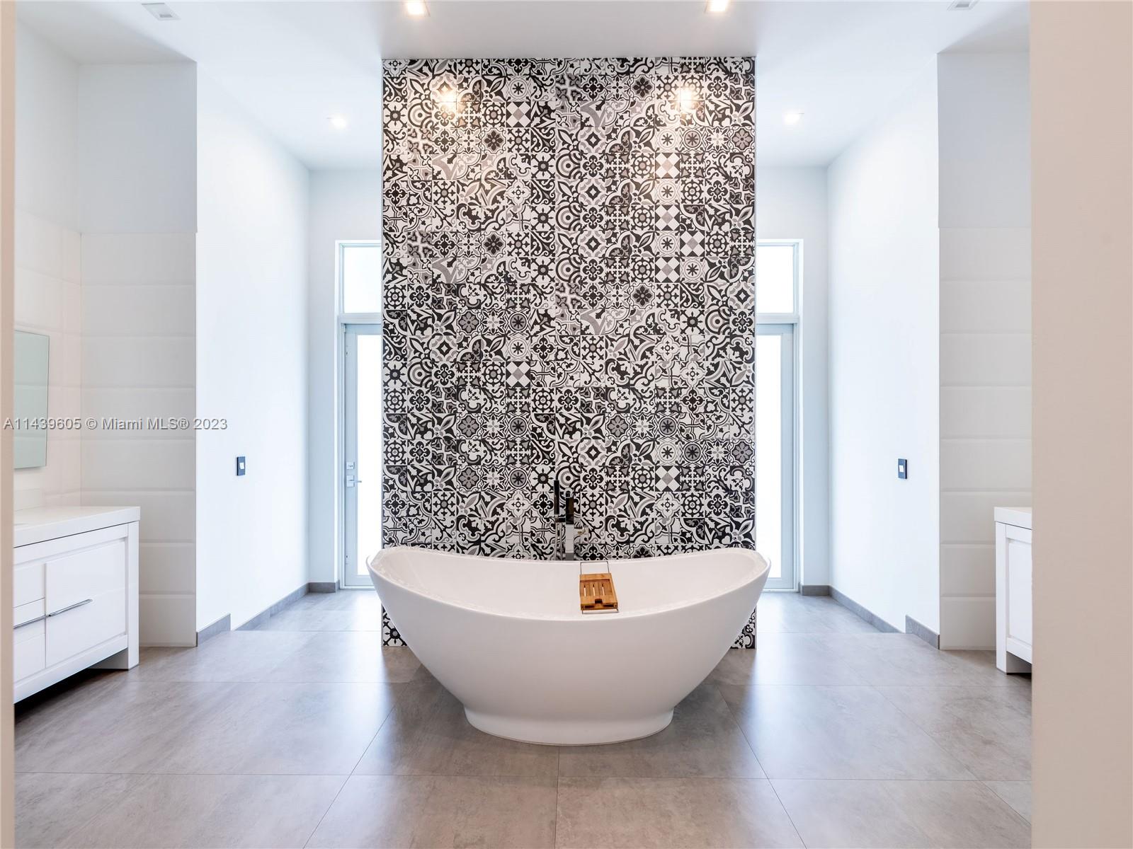 PINE TREE ESTATES - Residential