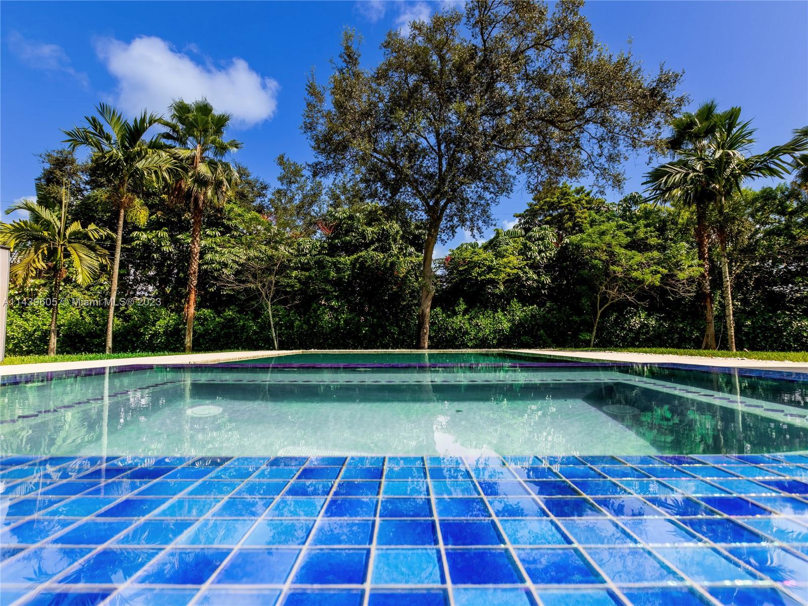 PINE TREE ESTATES - Residential