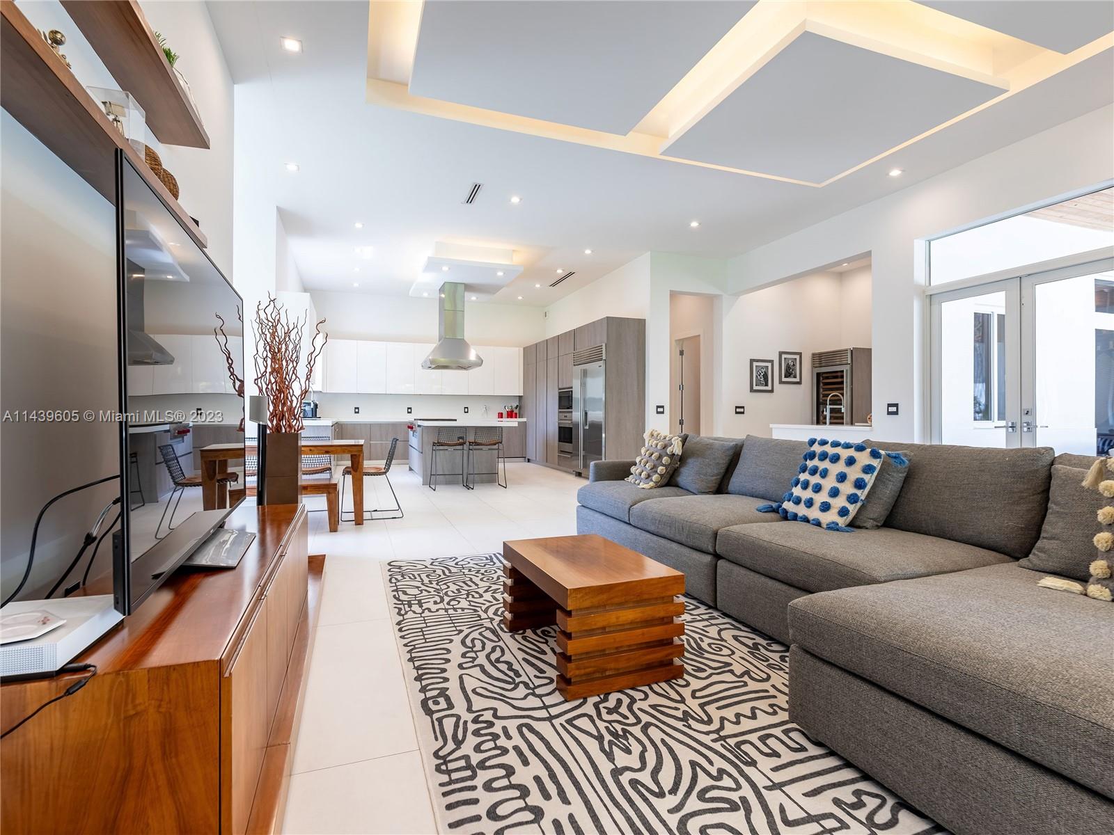 PINE TREE ESTATES - Residential