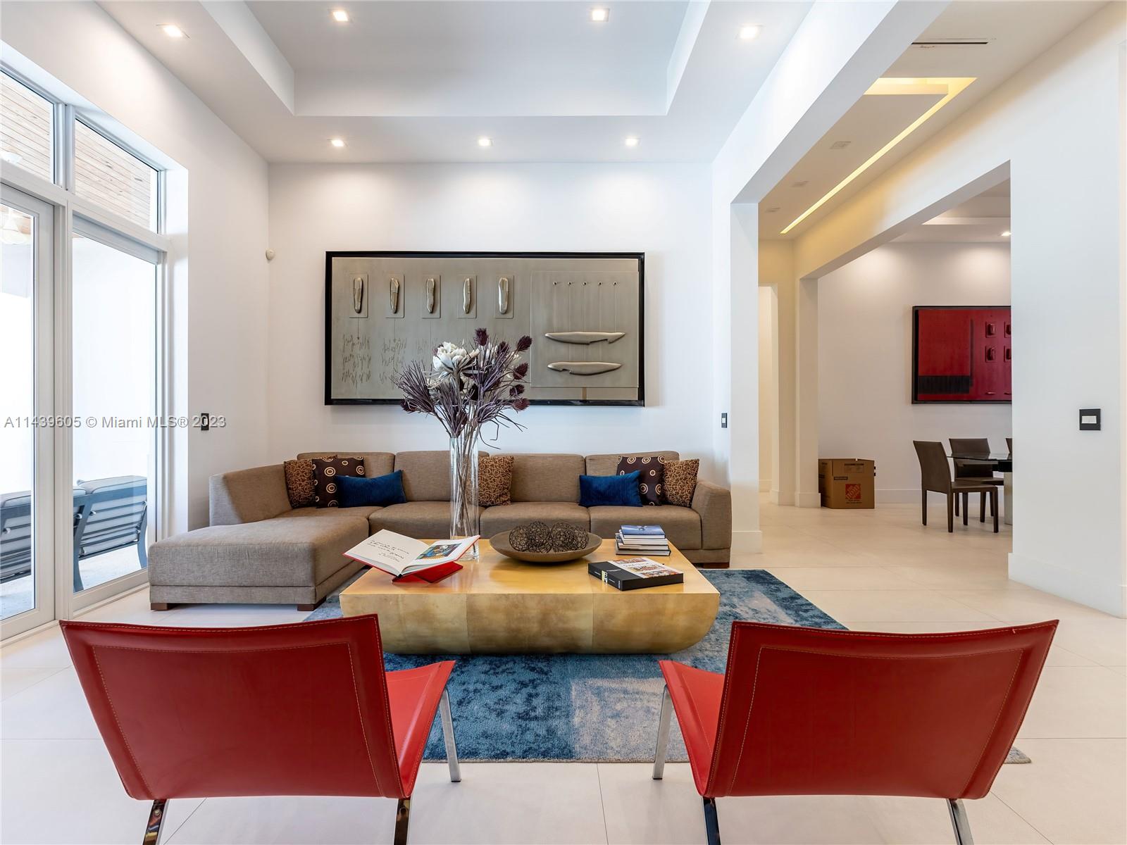 PINE TREE ESTATES - Residential