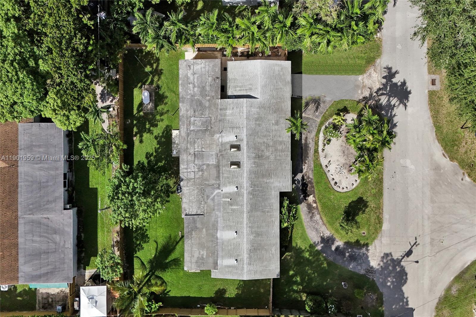 TWIN LAKE MANOR SUB - Residential