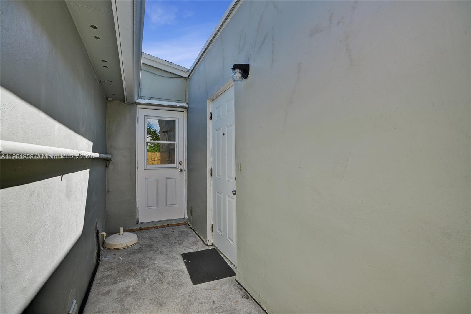 TWIN LAKE MANOR SUB - Residential