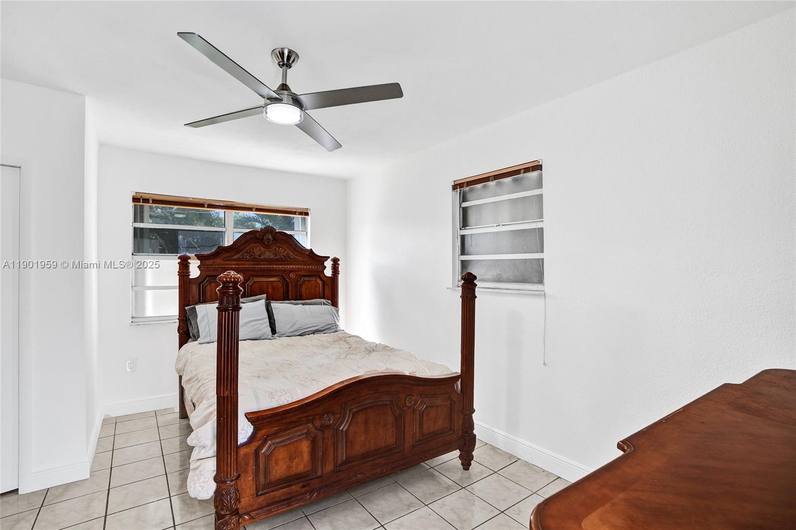 TWIN LAKE MANOR SUB - Residential