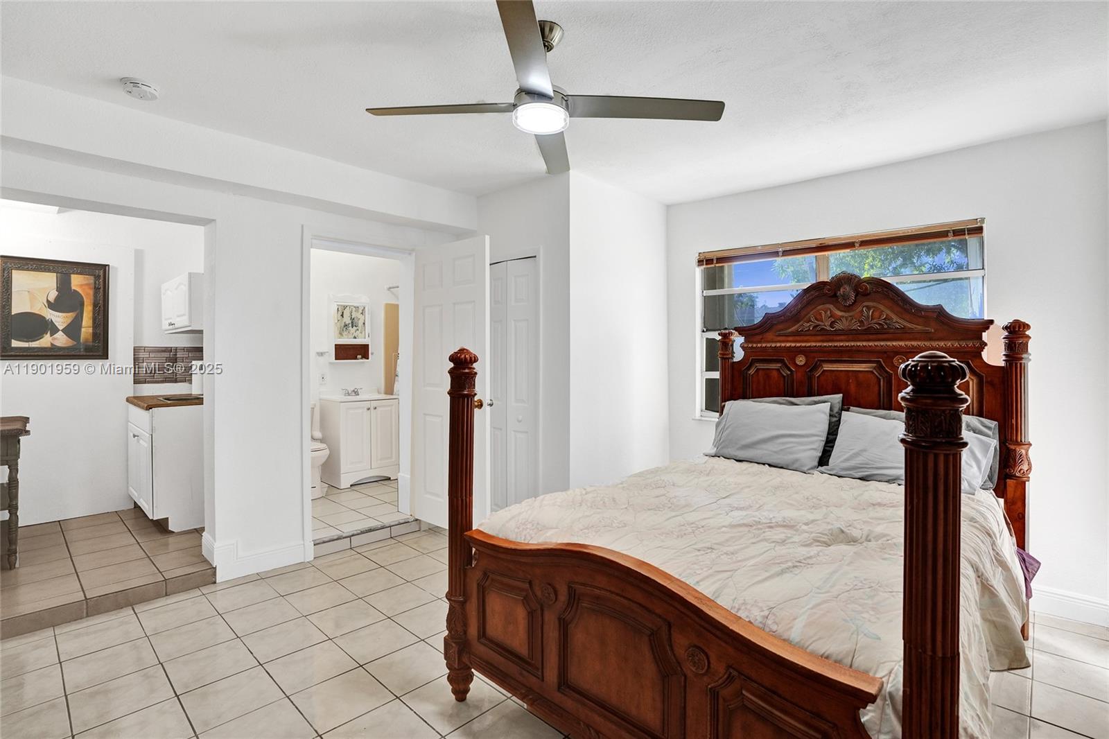 TWIN LAKE MANOR SUB - Residential