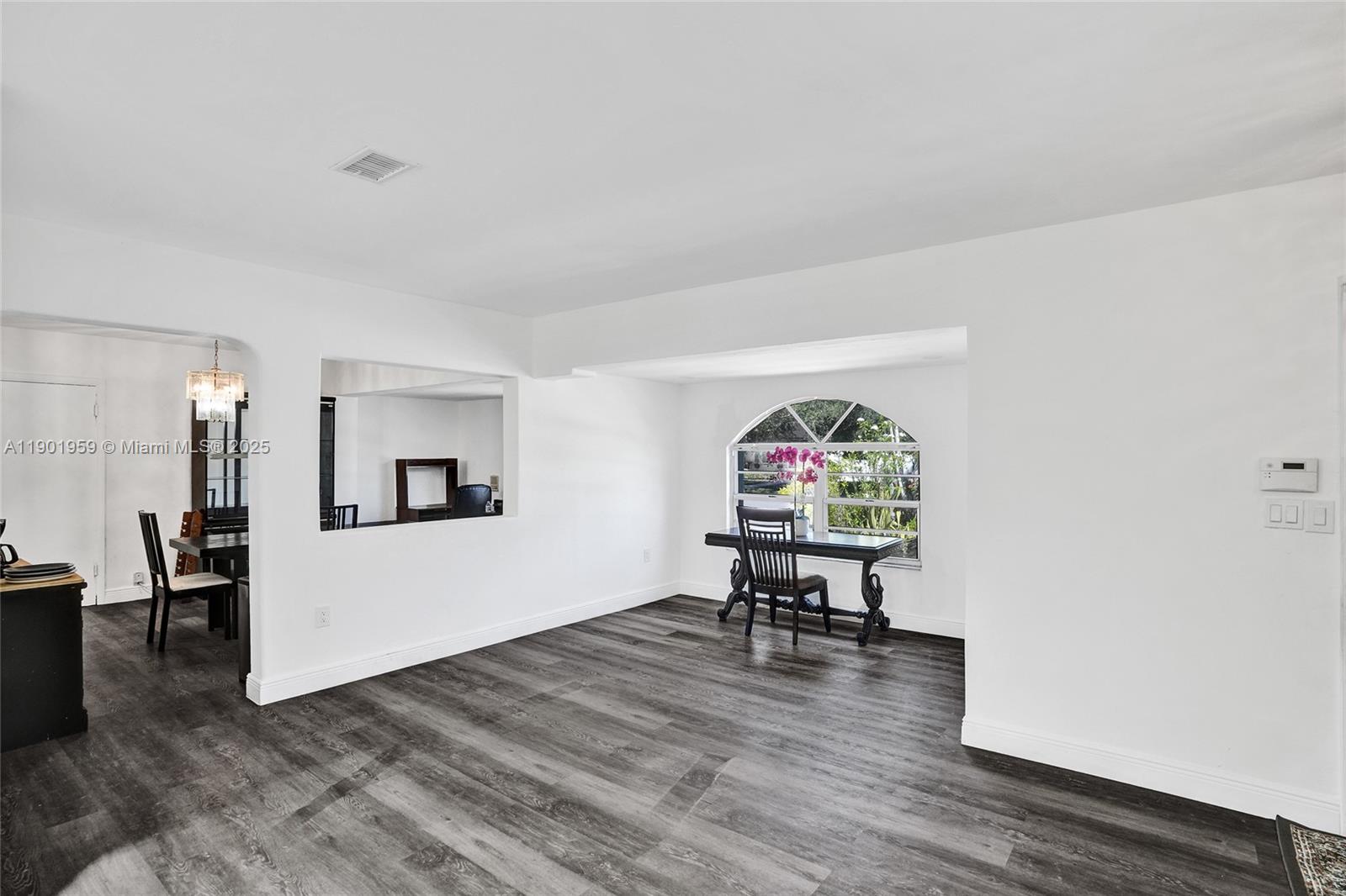 TWIN LAKE MANOR SUB - Residential