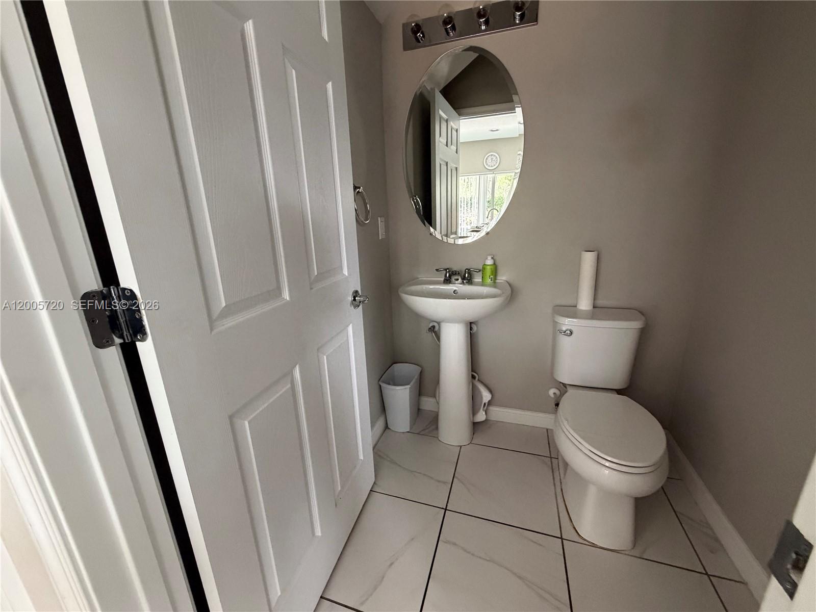 VIZCAYA FALLS PLAT 3 - Residential