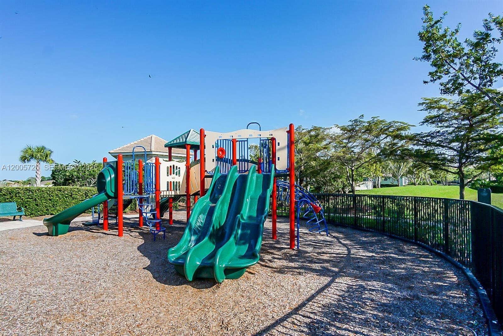 VIZCAYA FALLS PLAT 3 - Residential