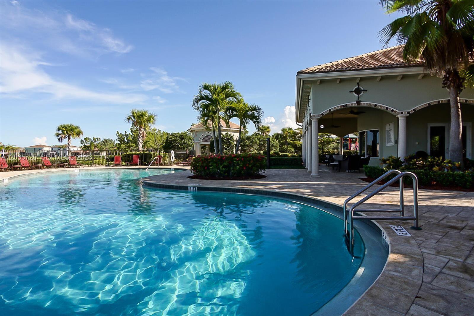 VIZCAYA FALLS PLAT 3 - Residential