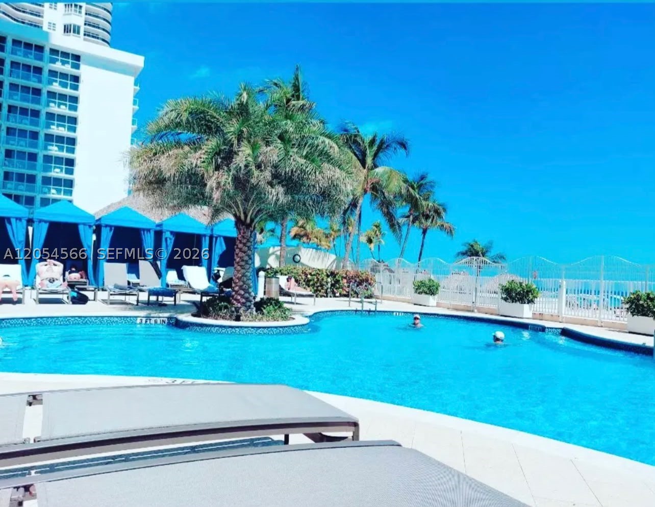 16699 Collins Ave 1410