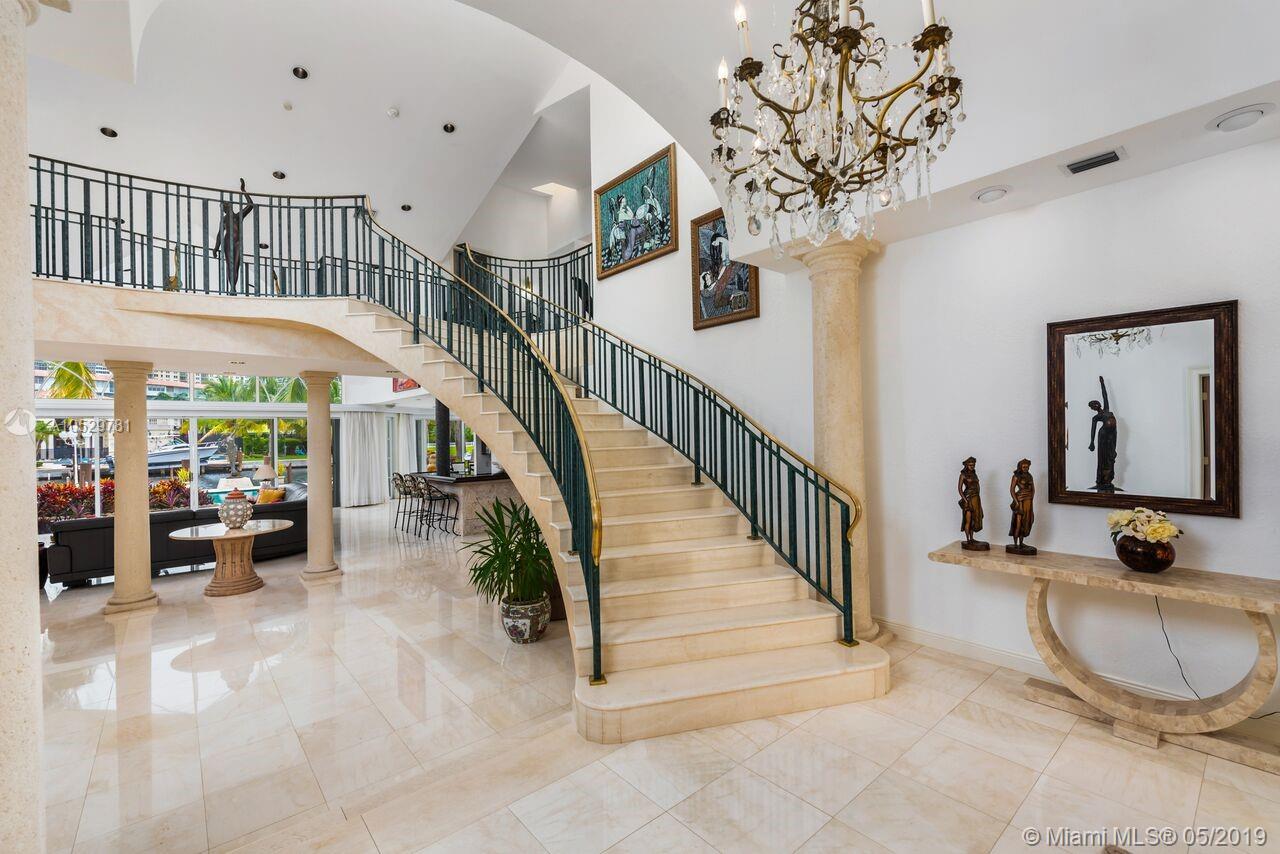 GOLDEN BEACH SEC F - Residential