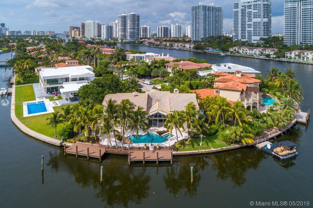 GOLDEN BEACH SEC F - Residential