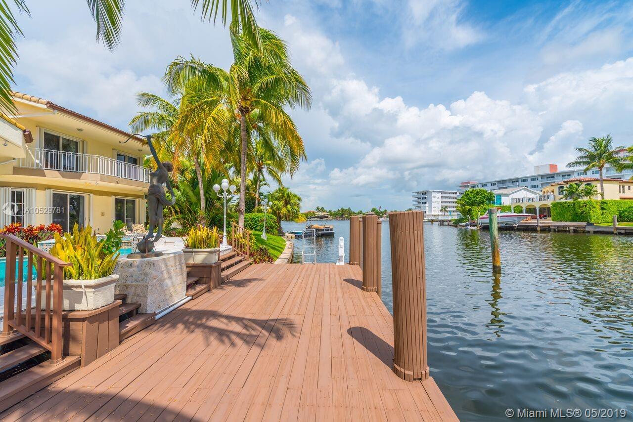 GOLDEN BEACH SEC F - Residential