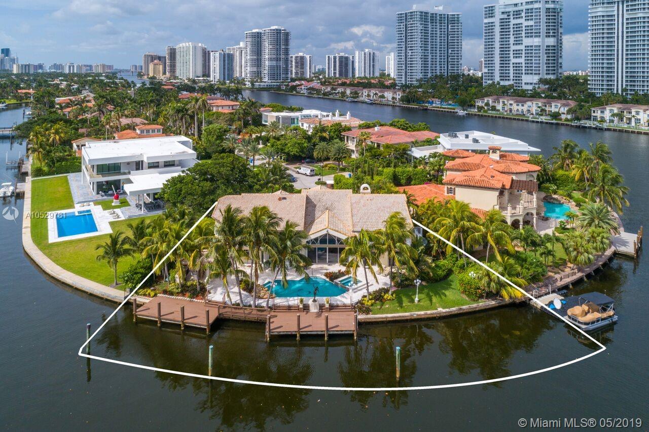 GOLDEN BEACH SEC F - Residential