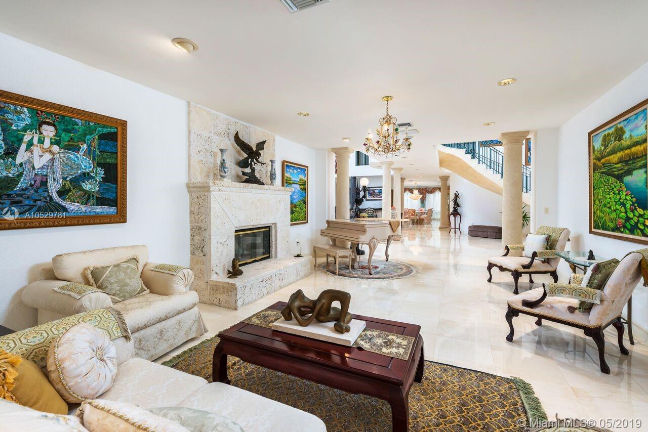 GOLDEN BEACH SEC F - Residential