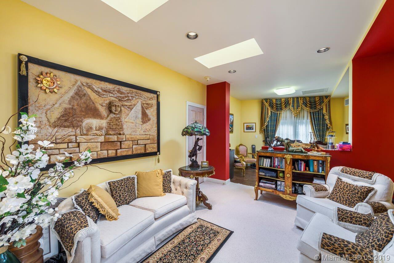 GOLDEN BEACH SEC F - Residential