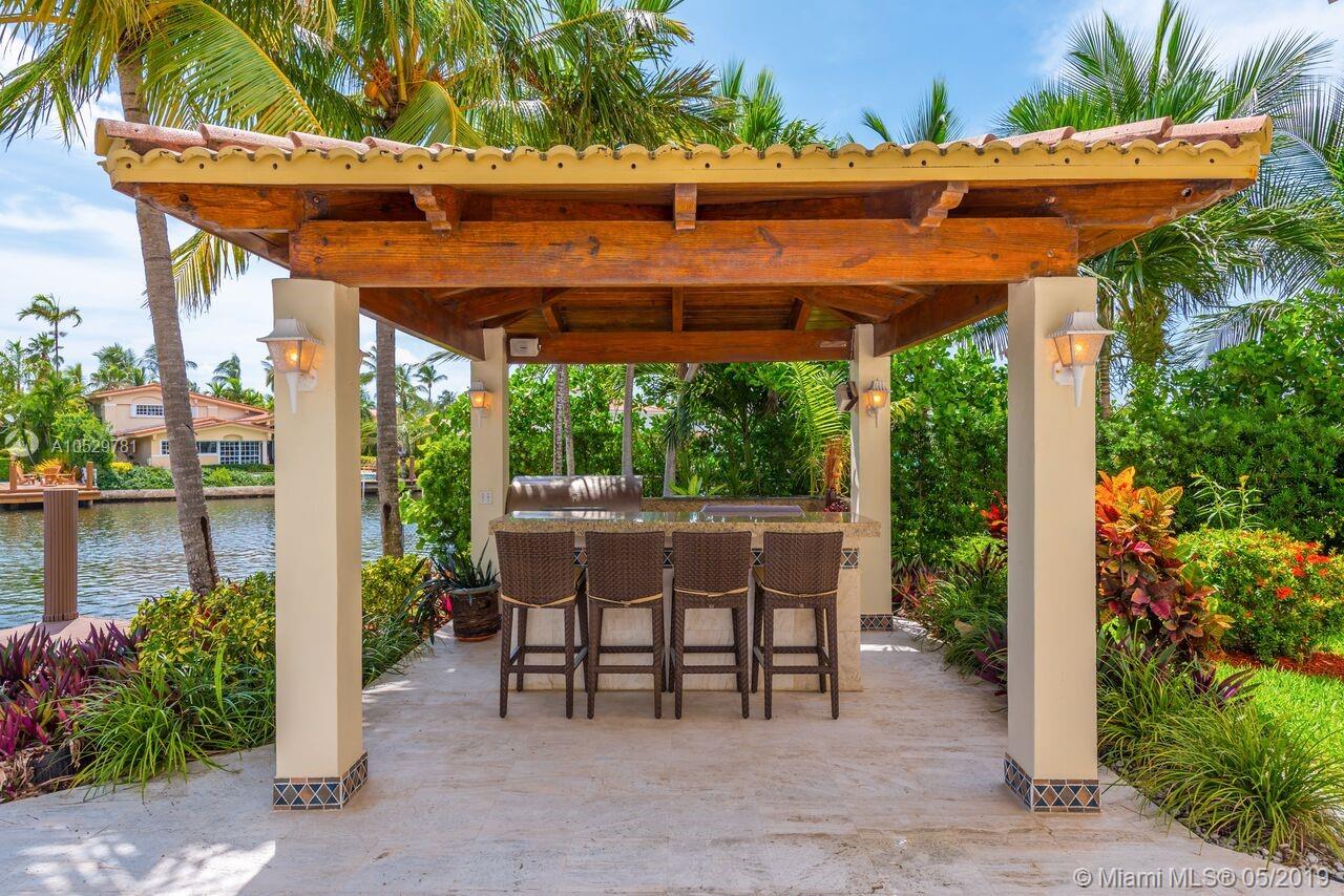 GOLDEN BEACH SEC F - Residential