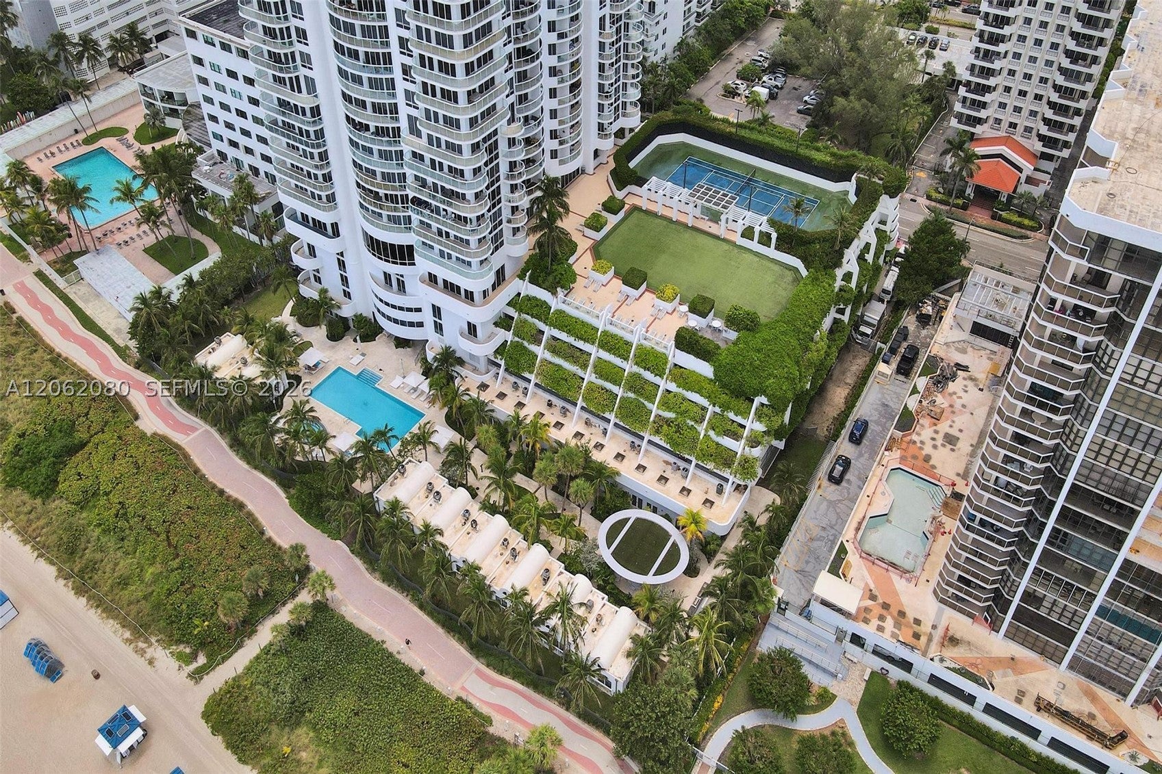 6365 Collins Ave 3002