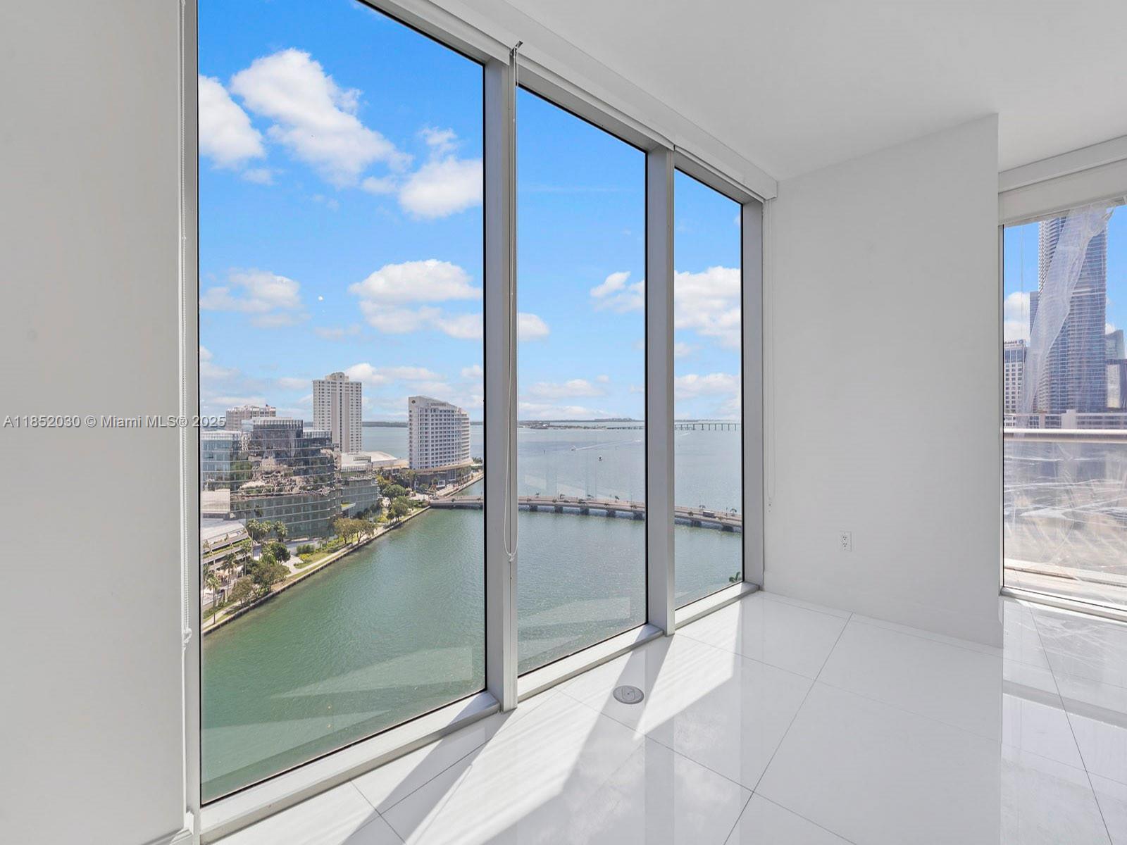 495 Brickell Ave 1801