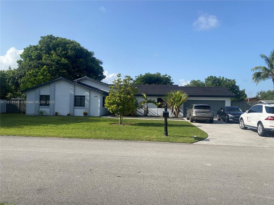 Welcome to this majestic property located in a prime area. It features 3 bedrooms and 2 bathrooms with beautiful
spaces in a contemporary style. The property has stunning impact-resistant glass windows an doors. Blending contemporary and modern design.it also includes a beautiful pool to enjoy the outdoors with family and friends.
Feel free to contact us for more details.