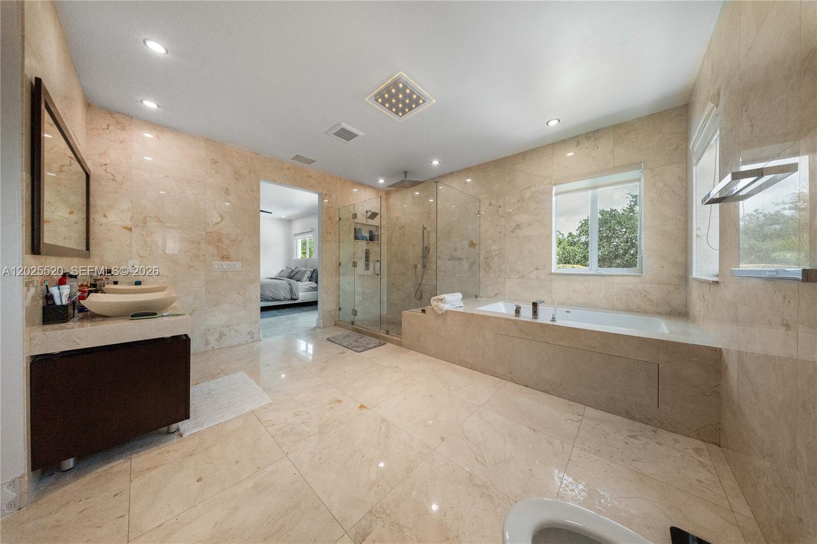 SILVERCEST LAKE ESTATES 1 - Residential