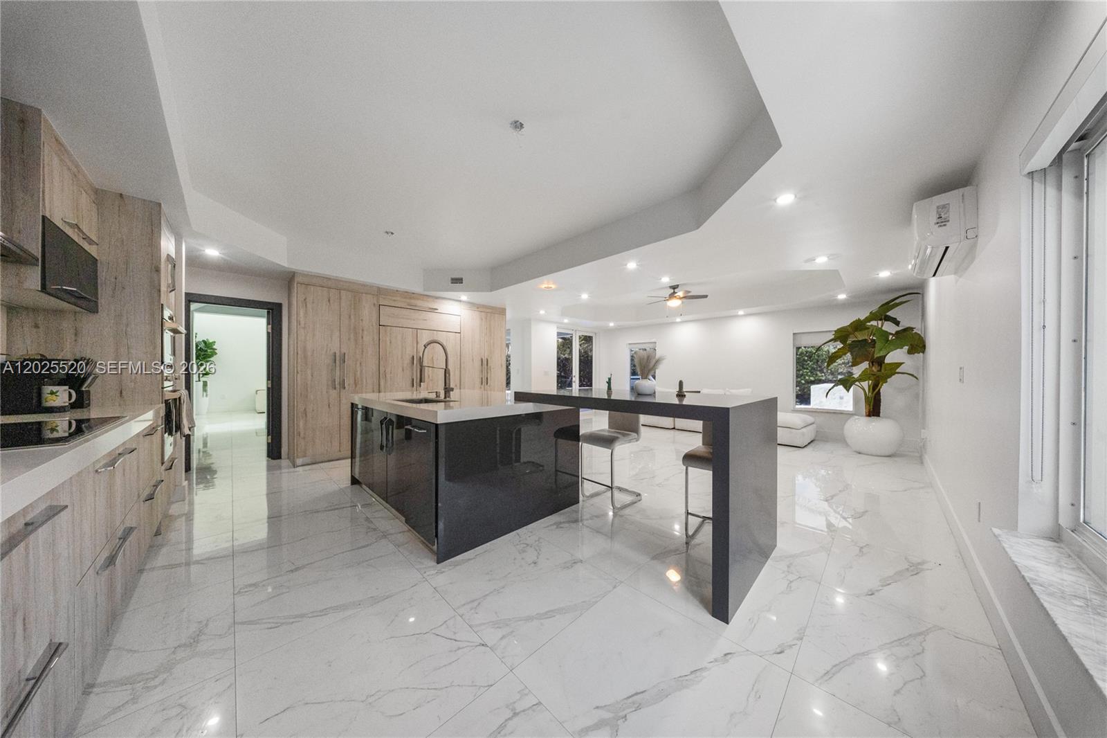 SILVERCEST LAKE ESTATES 1 - Residential