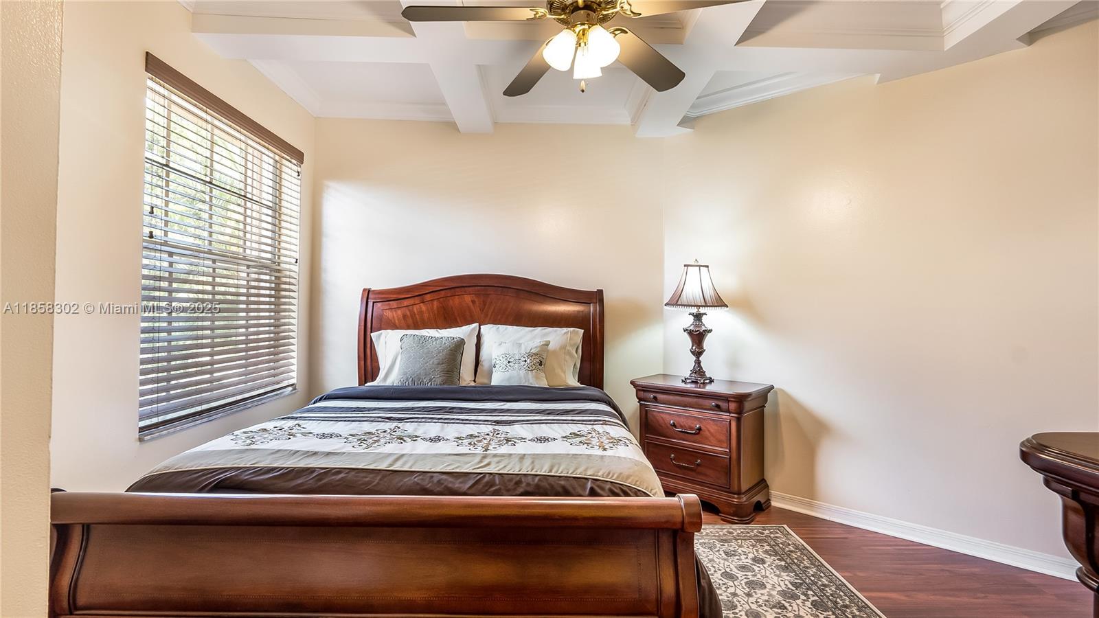 KENSINGTON - Residential