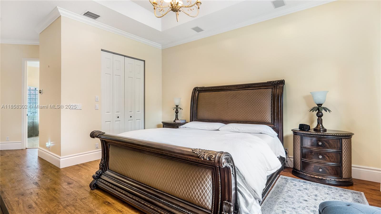 KENSINGTON - Residential