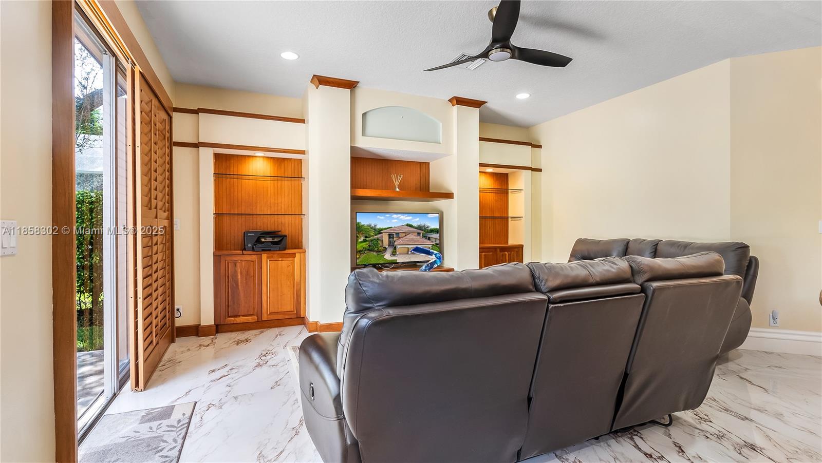 KENSINGTON - Residential