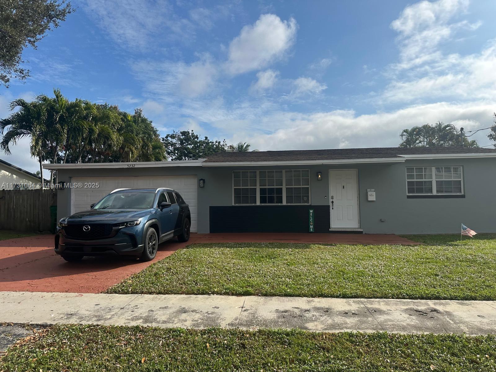 5232 SW 92nd Ter