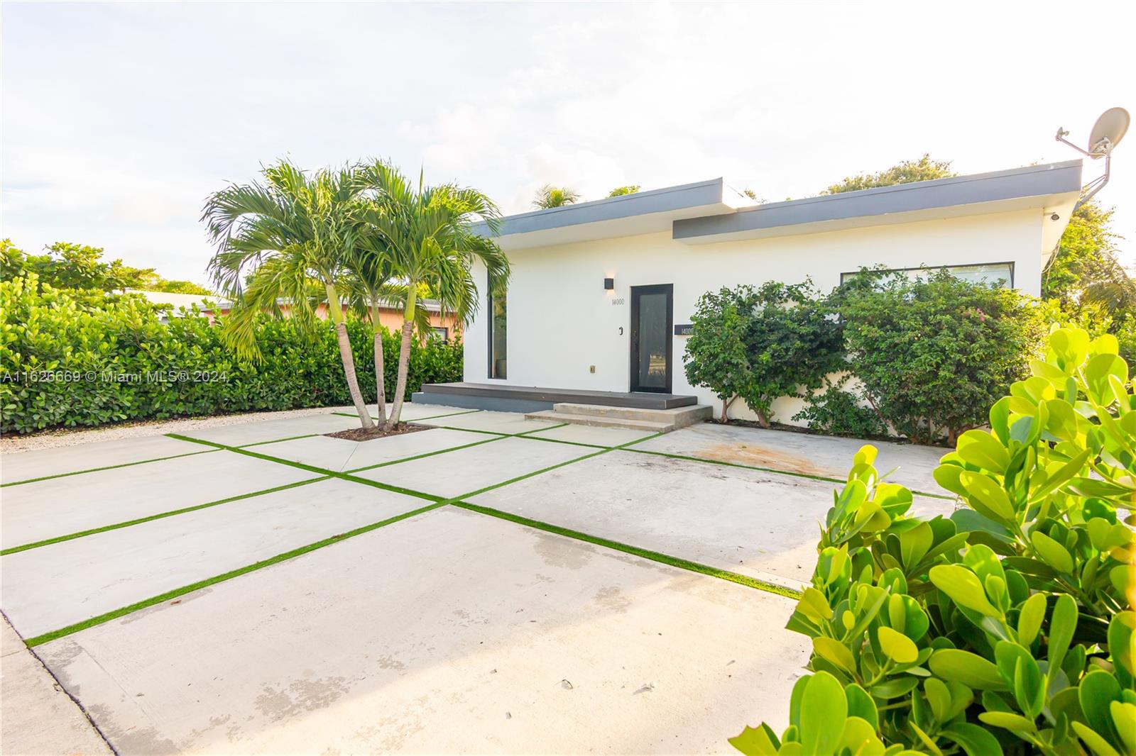 ARCHWOOD AMD PLAT - Residential Lease