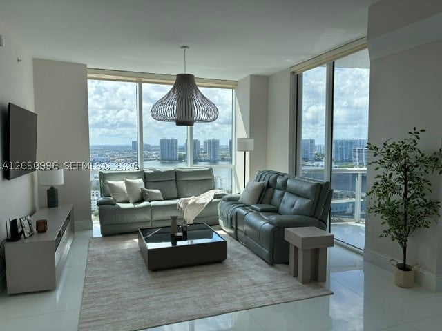 18201 Collins Ave 3501A