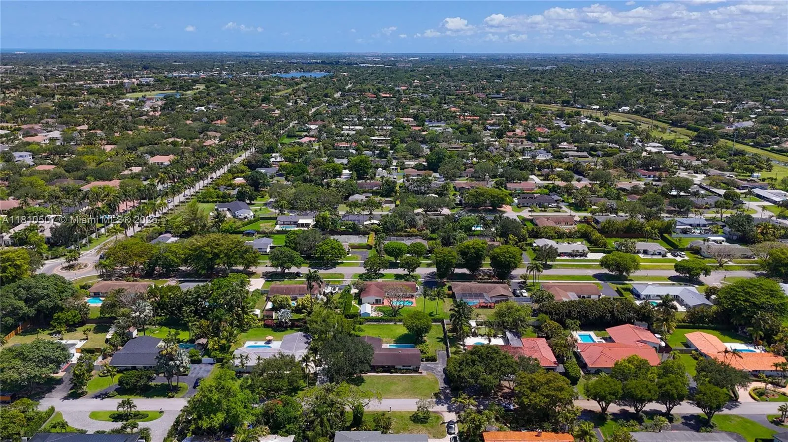 Miami, Florida 33176, United States, 4 Bedrooms Bedrooms, ,3 BathroomsBathrooms,Residential,Pending,137971