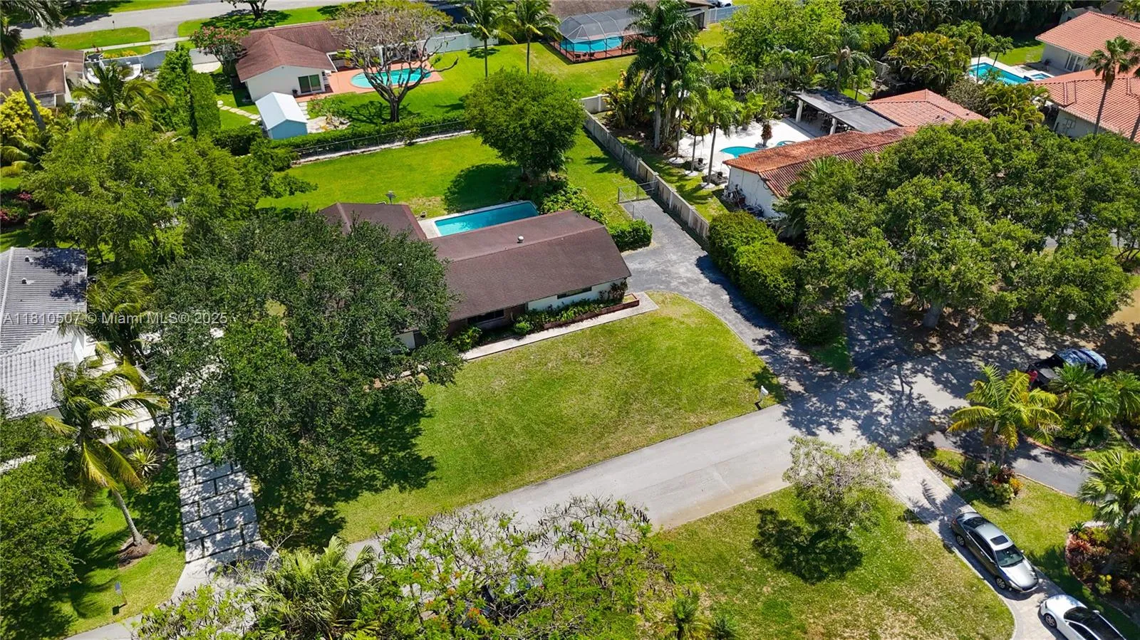 Miami, Florida 33176, United States, 4 Bedrooms Bedrooms, ,3 BathroomsBathrooms,Residential,Pending,137971